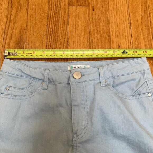 Love, Fire light blue cuffed shorts size 5 - Picture 5 of 6